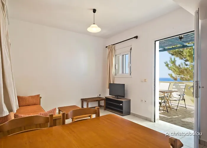 Albatros Studios & Apartments