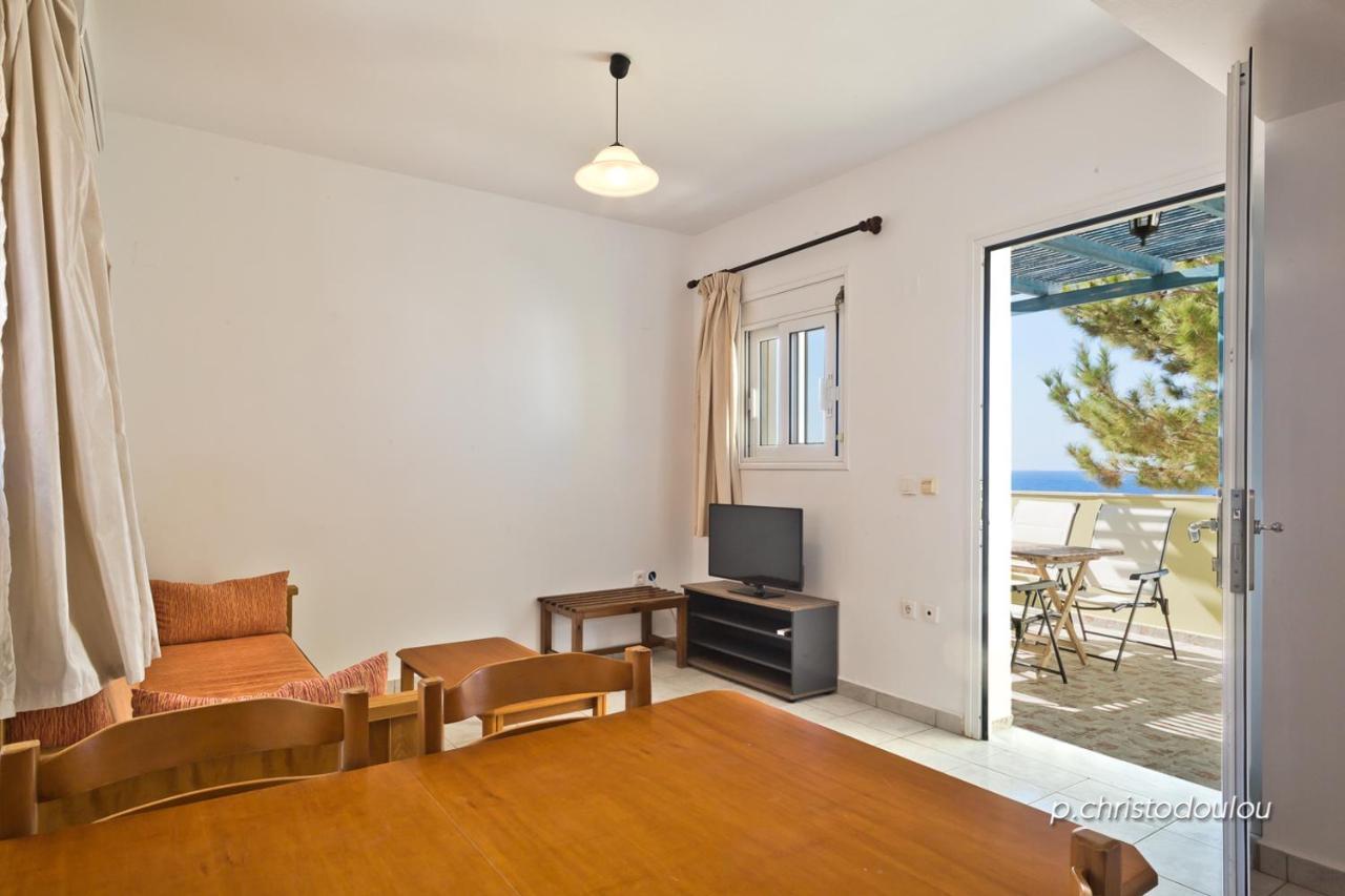 Albatros & Apartment Lefkos (Karpathos)